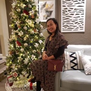 Meet your Posher, Helena